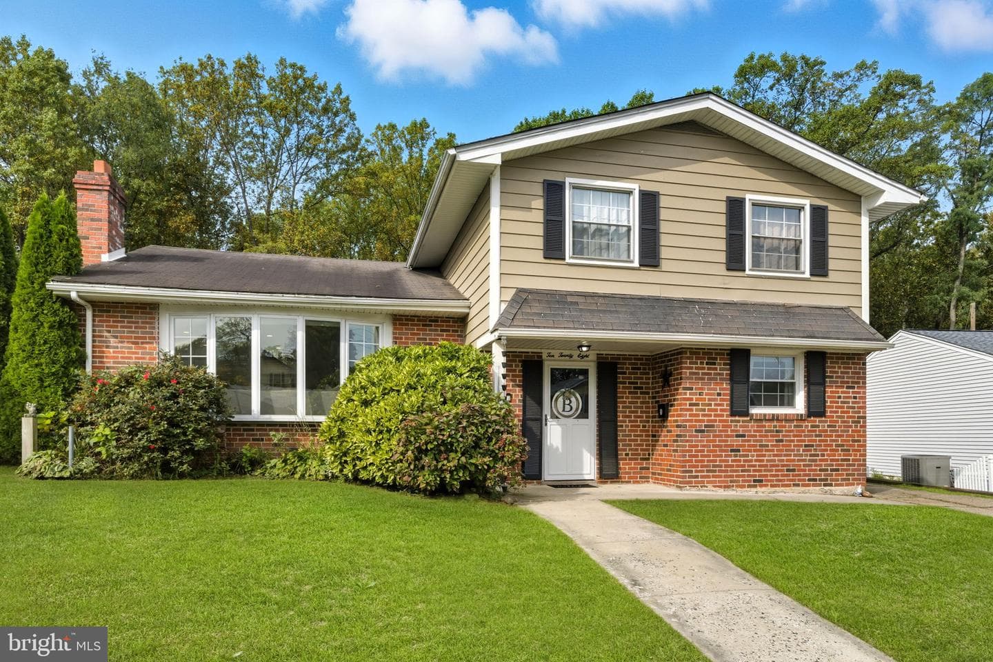 1028 Norvelt Drive photo 3