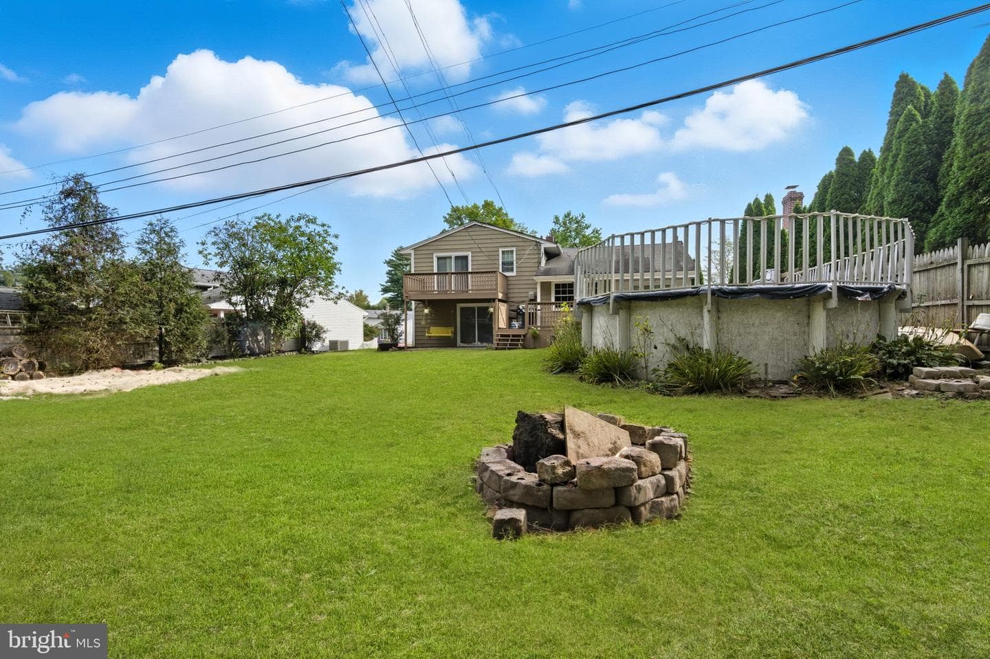 1028 Norvelt Drive photo 33