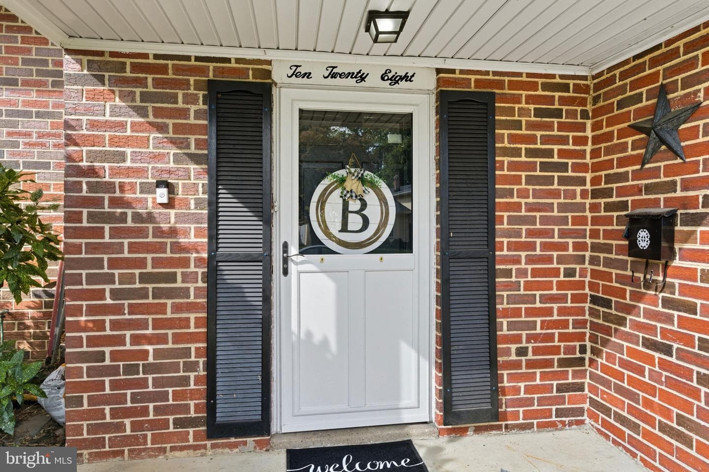 1028 Norvelt Drive photo 4