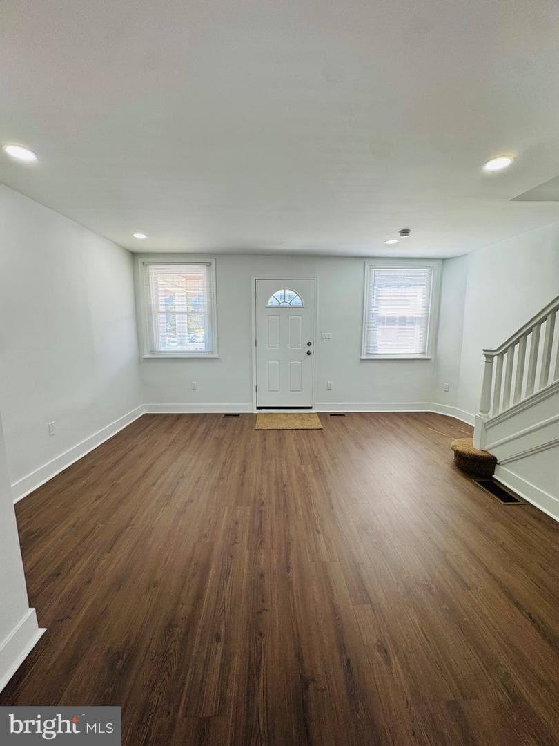 485 Robbins Street photo 19