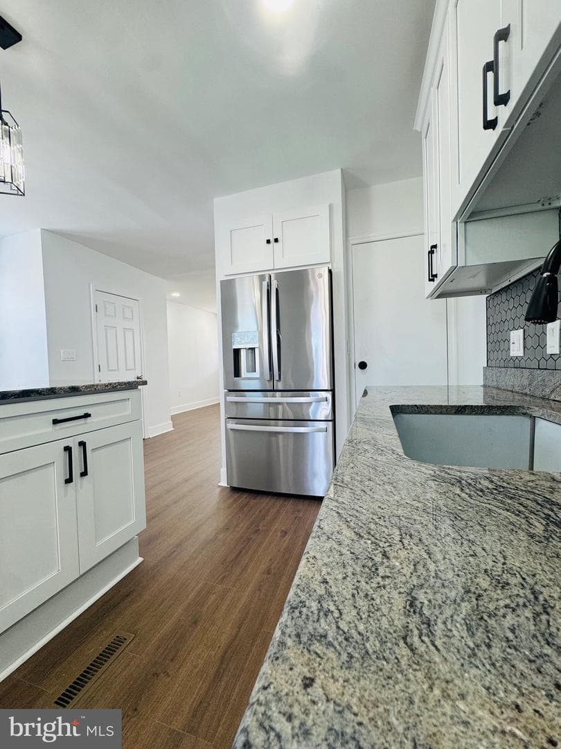 485 Robbins Street photo 22
