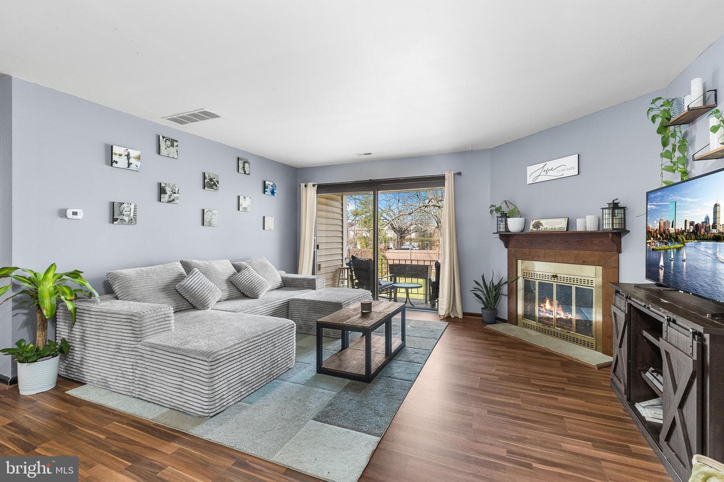 9019 Ayrdale Crescent #48a photo 5