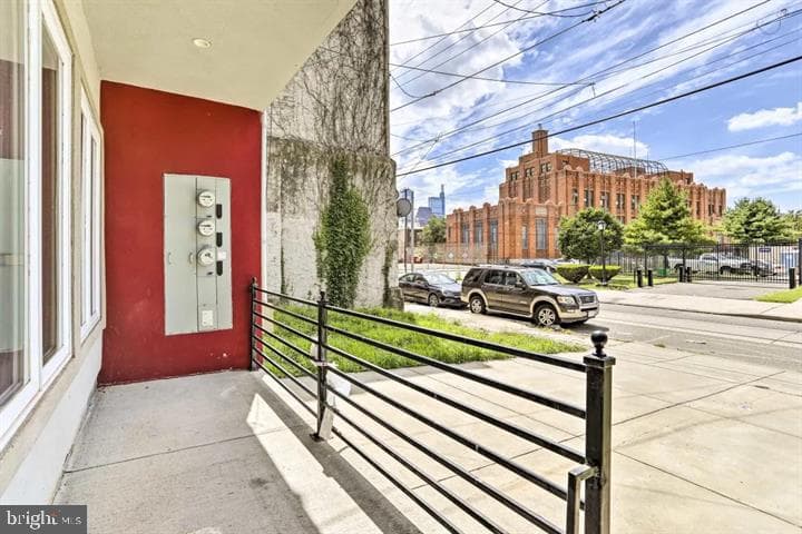 679 N 11th St # A photo 5