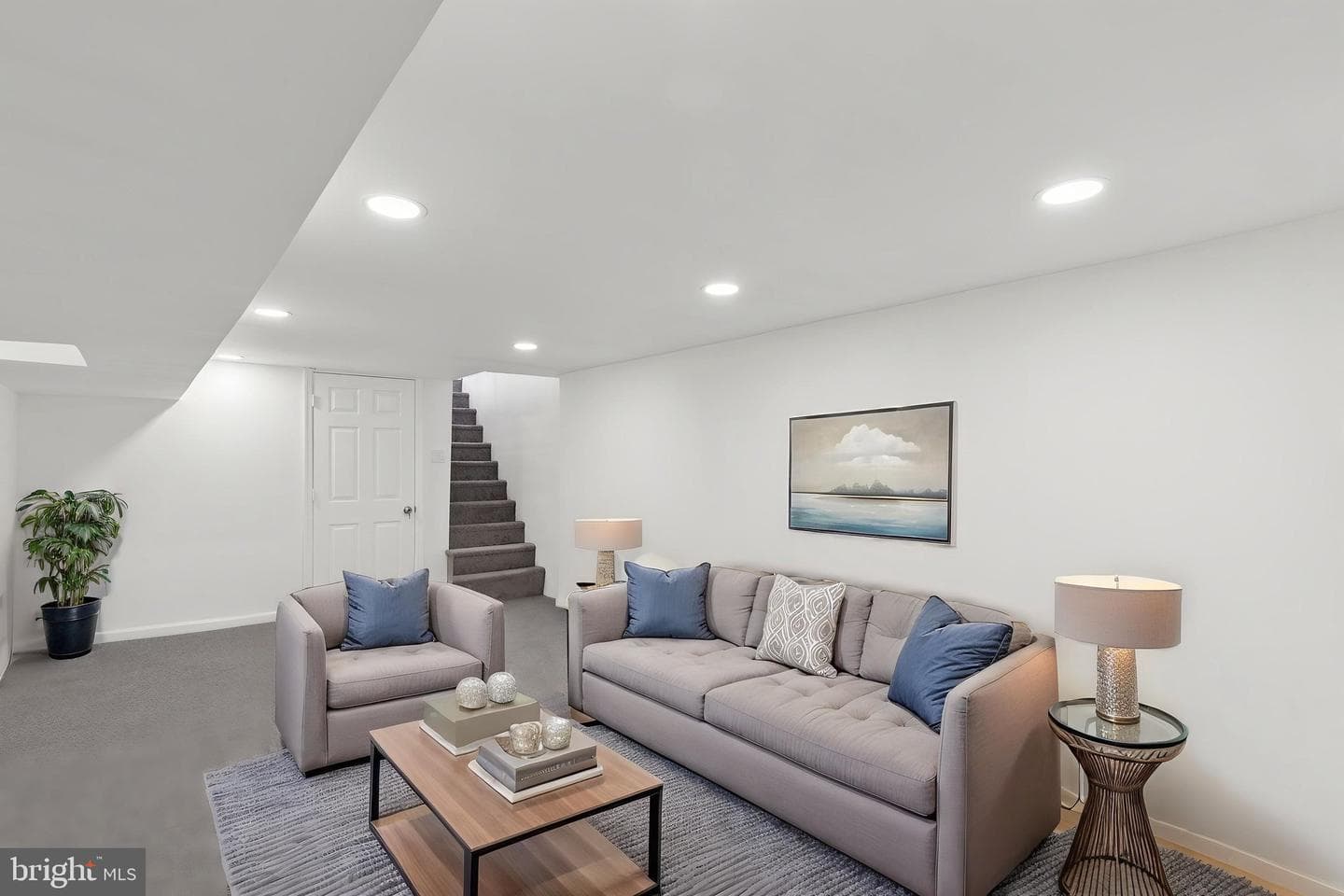5914 N Norwood Street photo 11