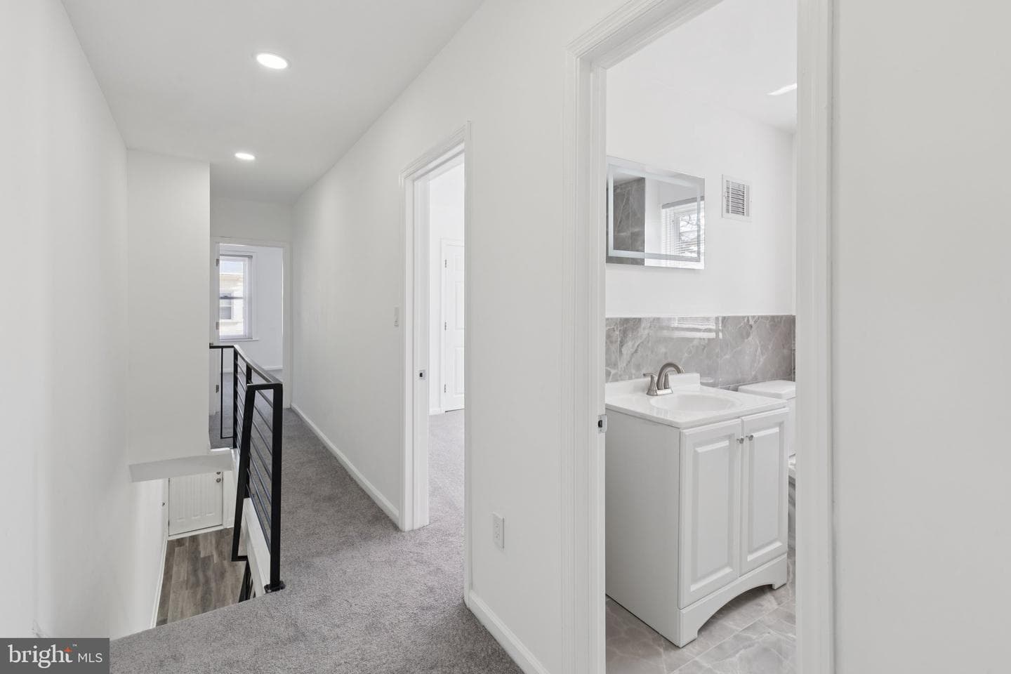 5914 N Norwood Street photo 15