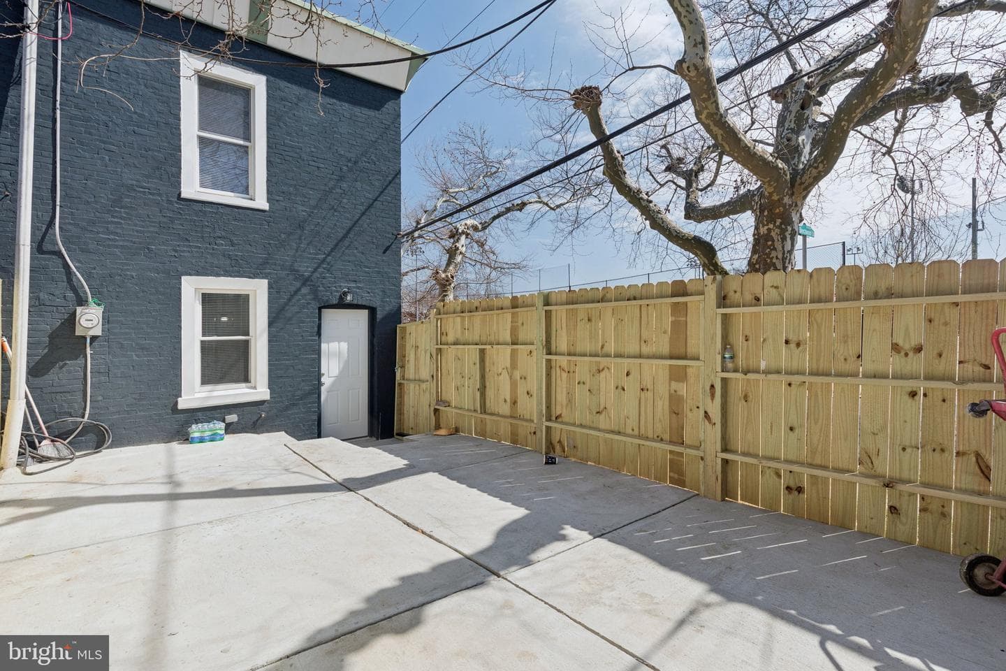 5914 N Norwood Street photo 29
