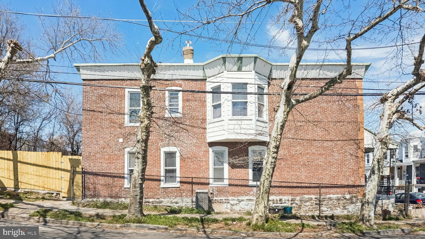 5914 N Norwood Street photo 37