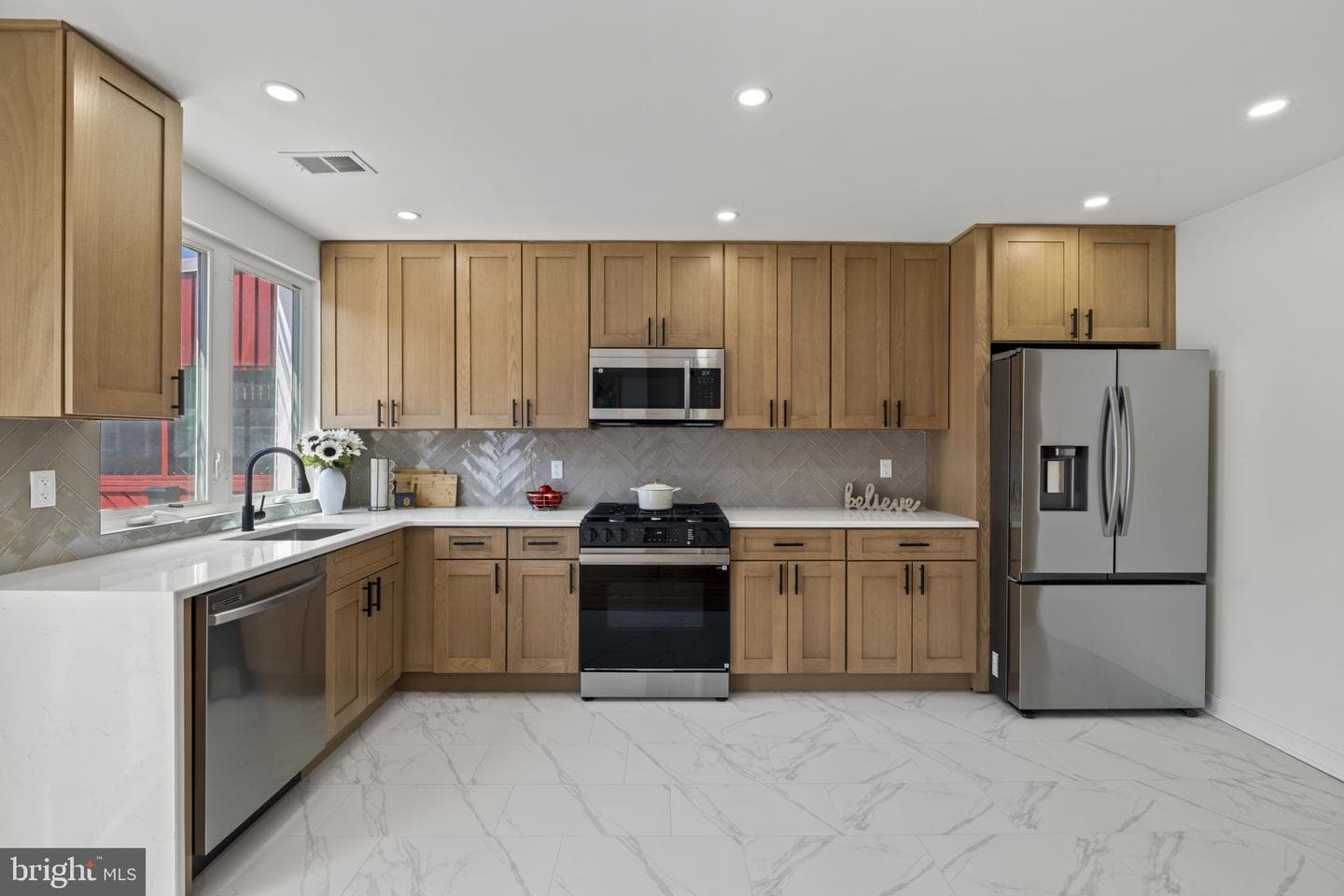 8654 Fayette Street photo 10