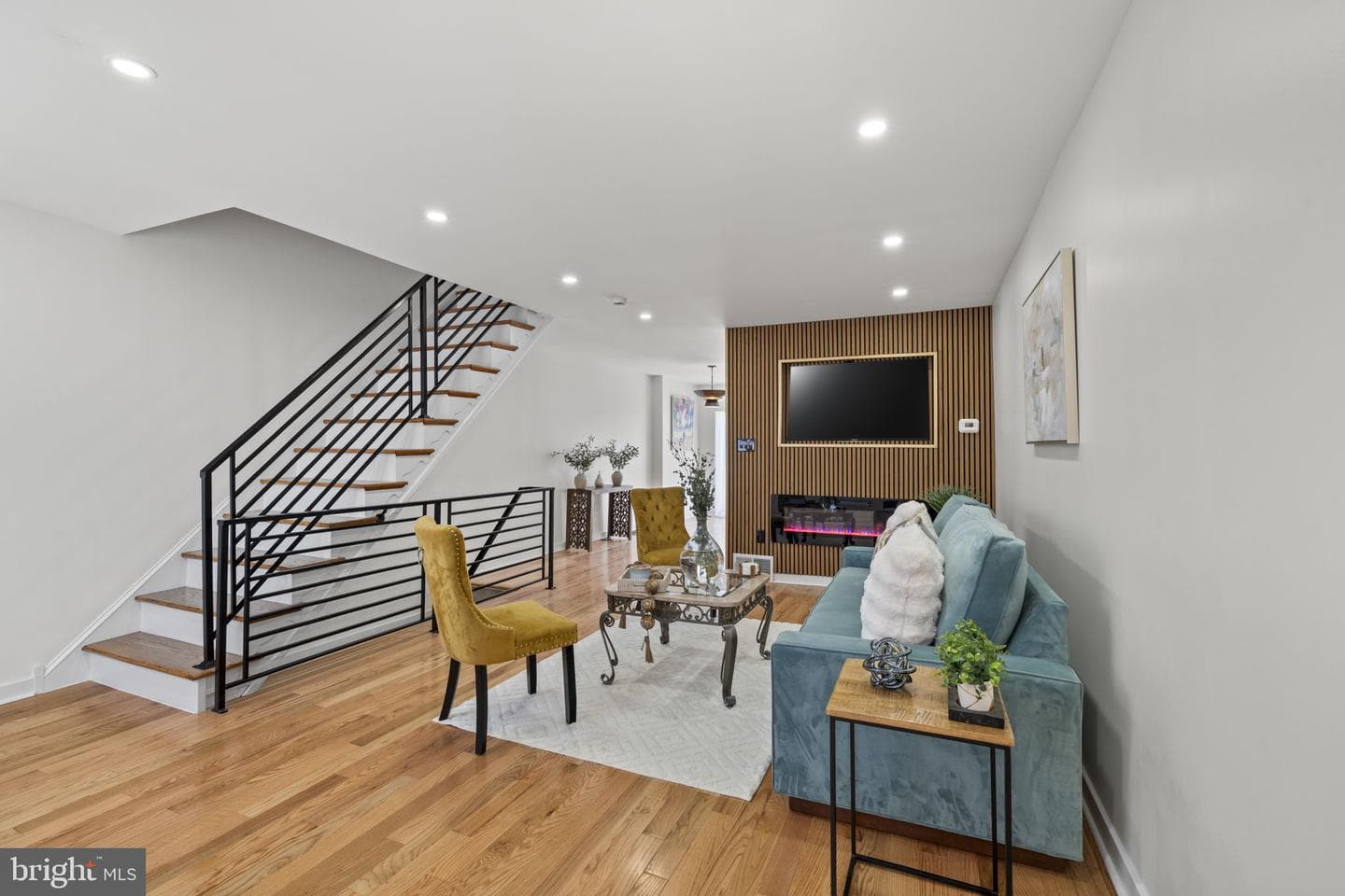 8654 Fayette Street photo 2