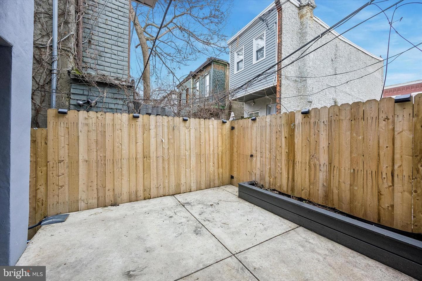 2709 W Glenwood Avenue photo 11