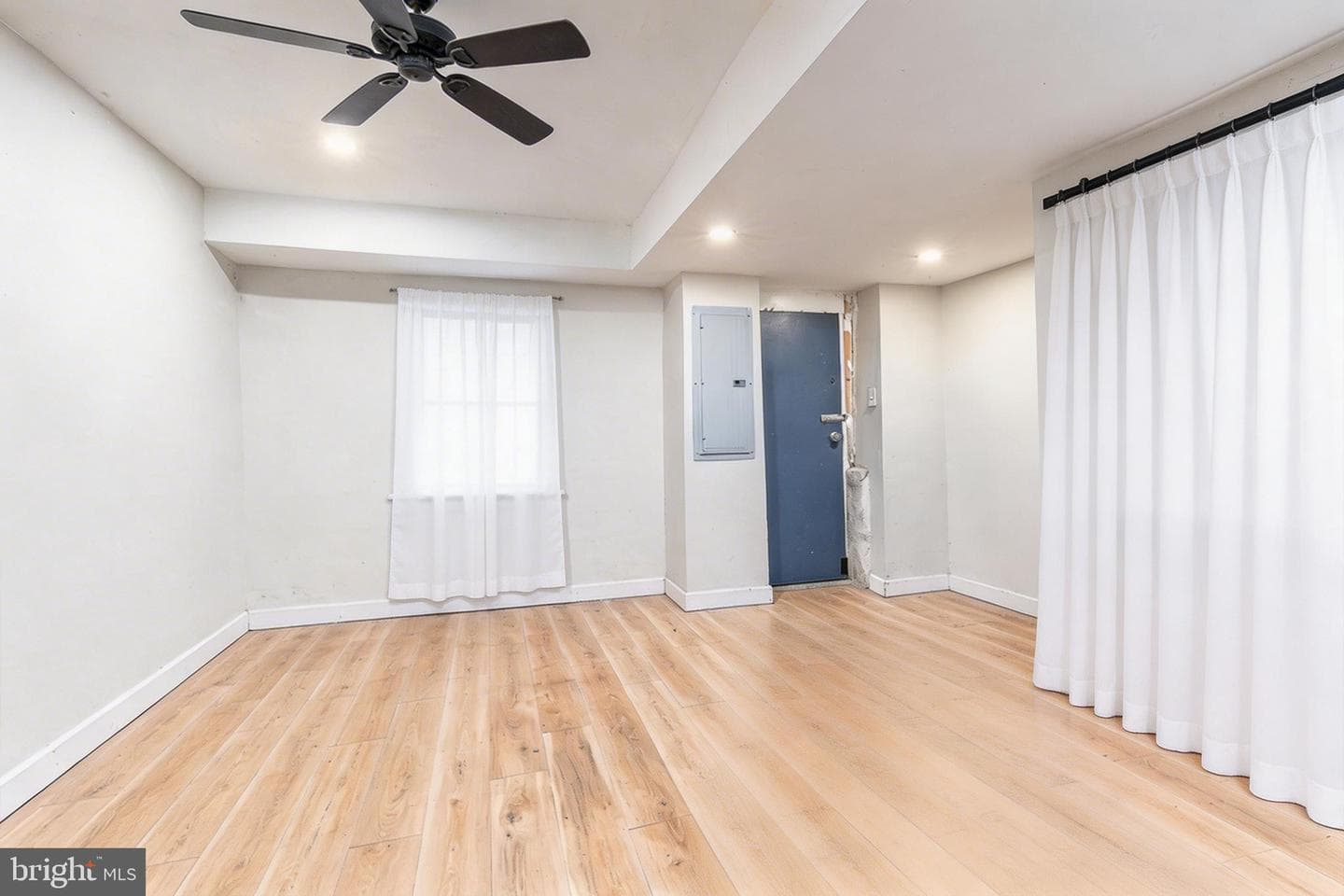 3516 Vaux Street photo 23