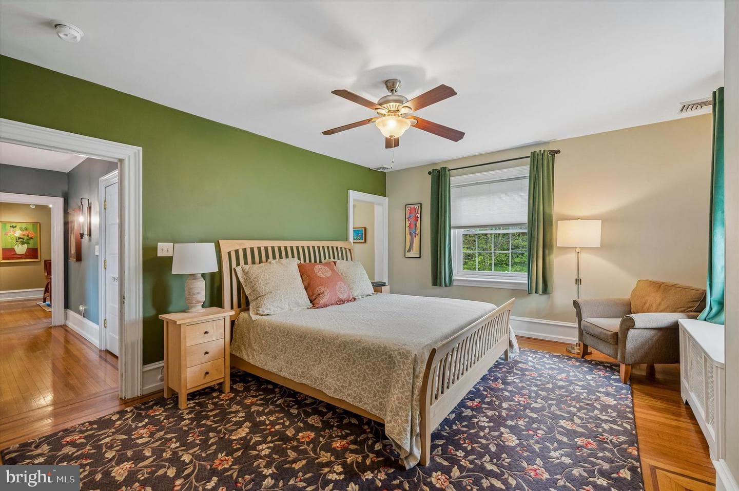 6482 Sherwood Road photo 32