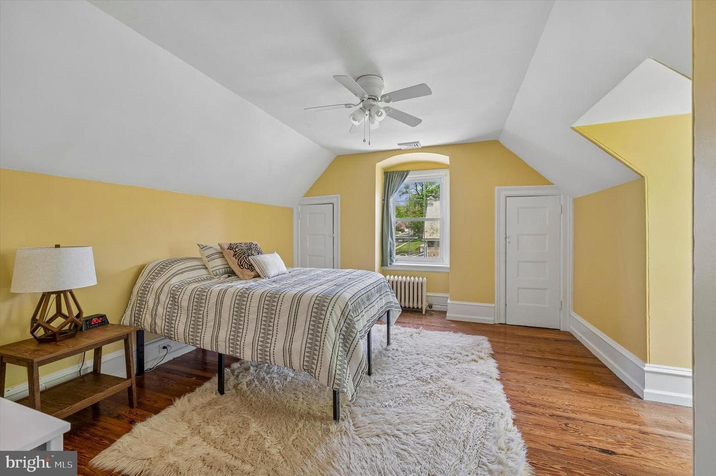 6482 Sherwood Road photo 39