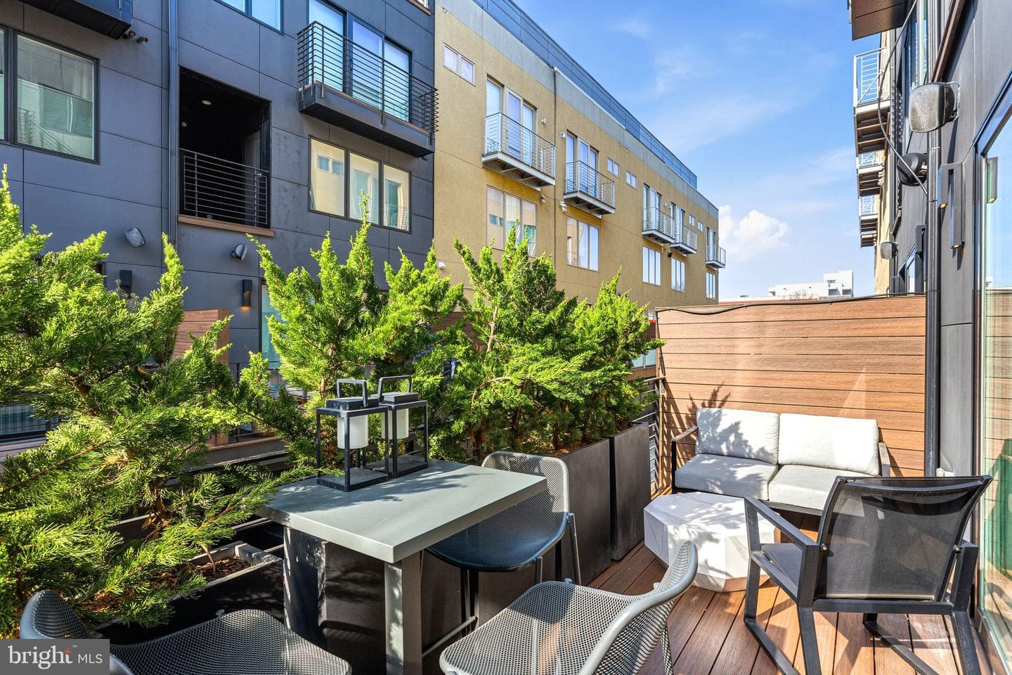1328 Kater Street photo 8