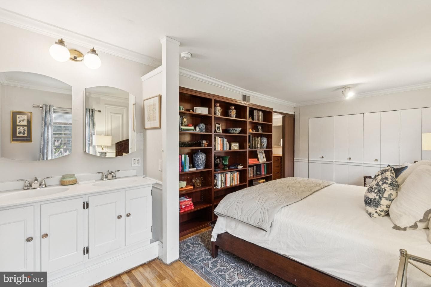 1206 Waverly Walk photo 18