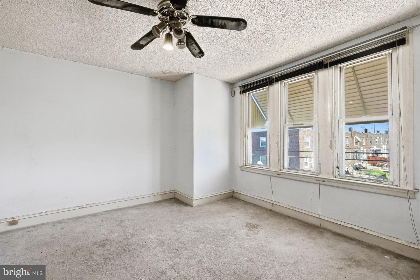 5718 Hegerman Street photo 11