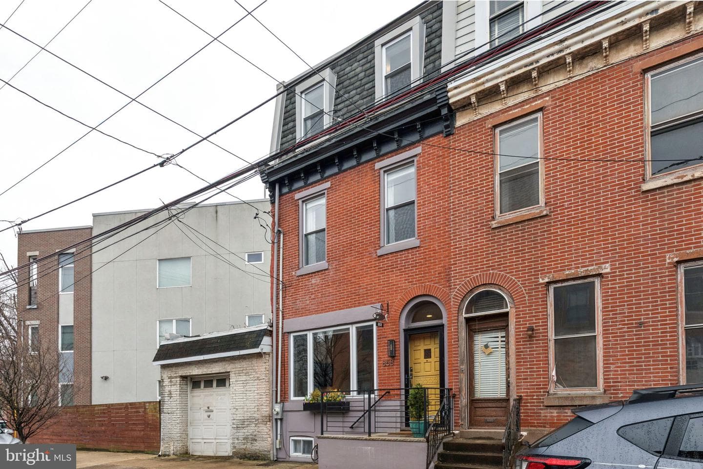 858 E Thompson Street photo 4