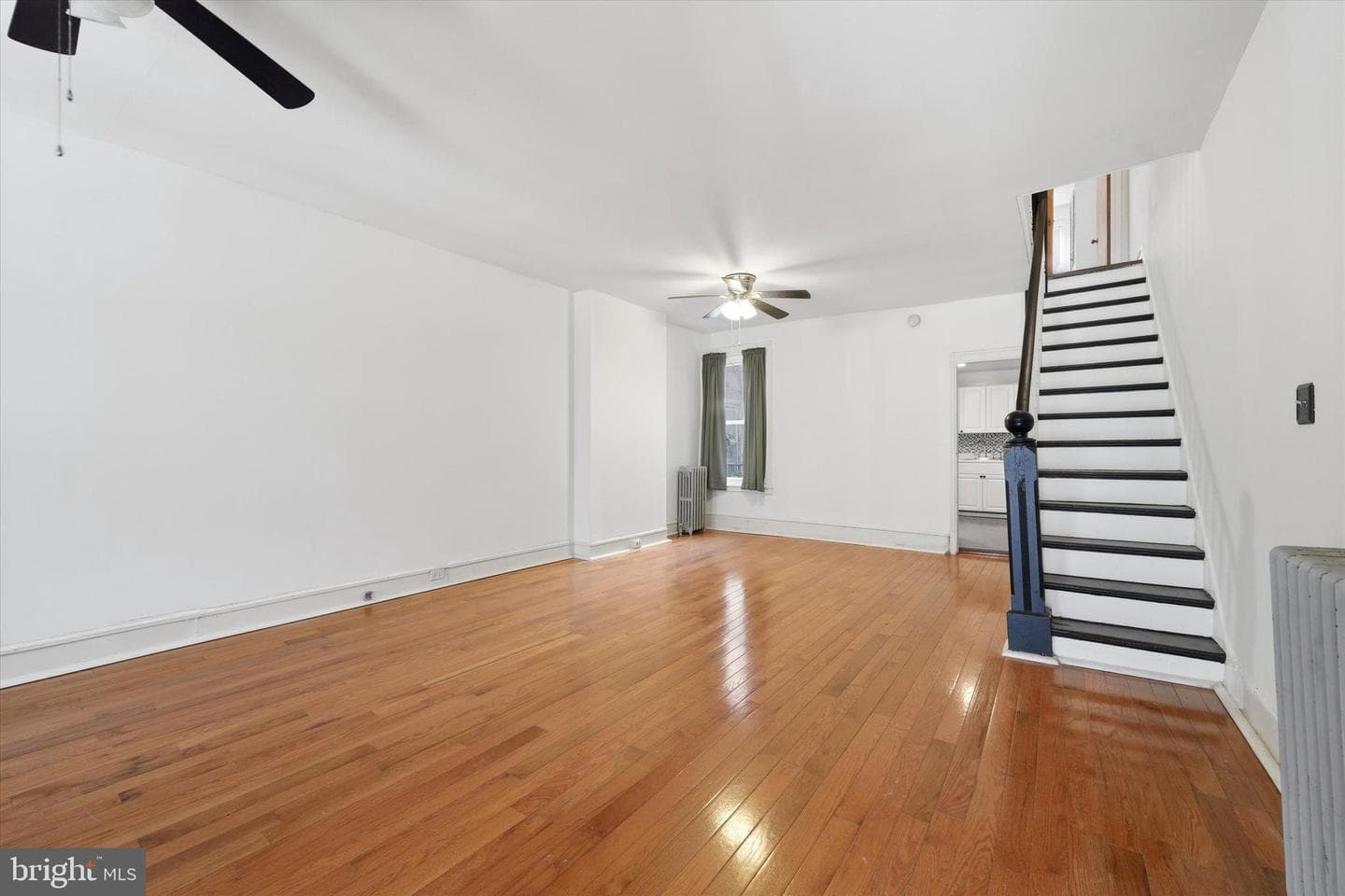 748 N Holly Street photo 3