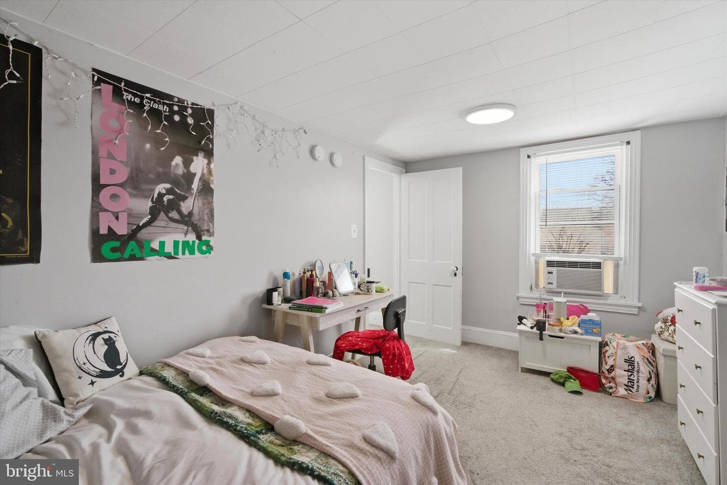 106 W Salaignac Street photo 20