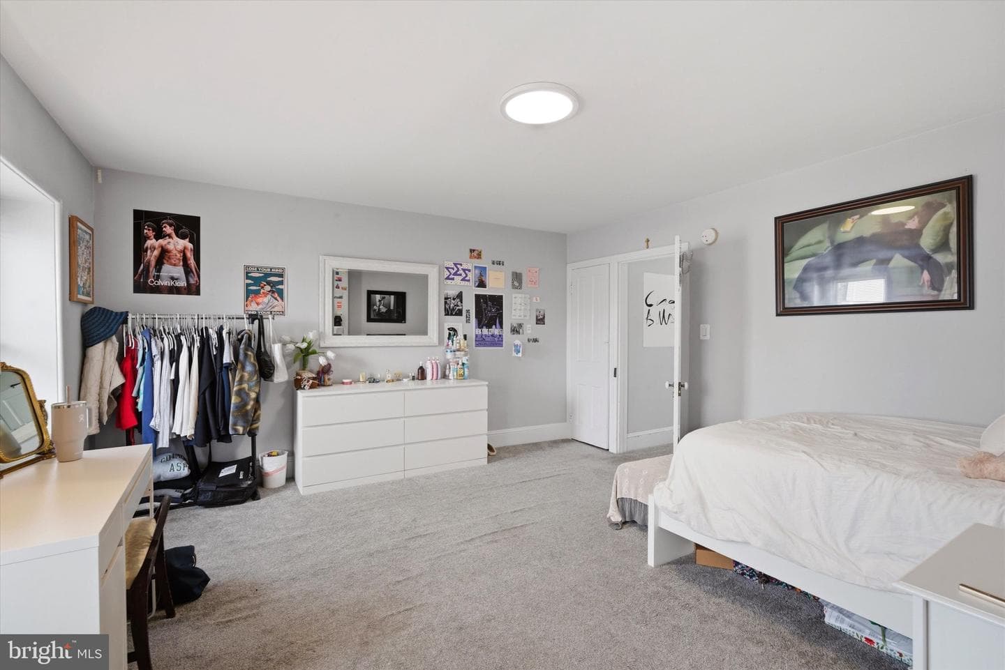 106 W Salaignac Street photo 22