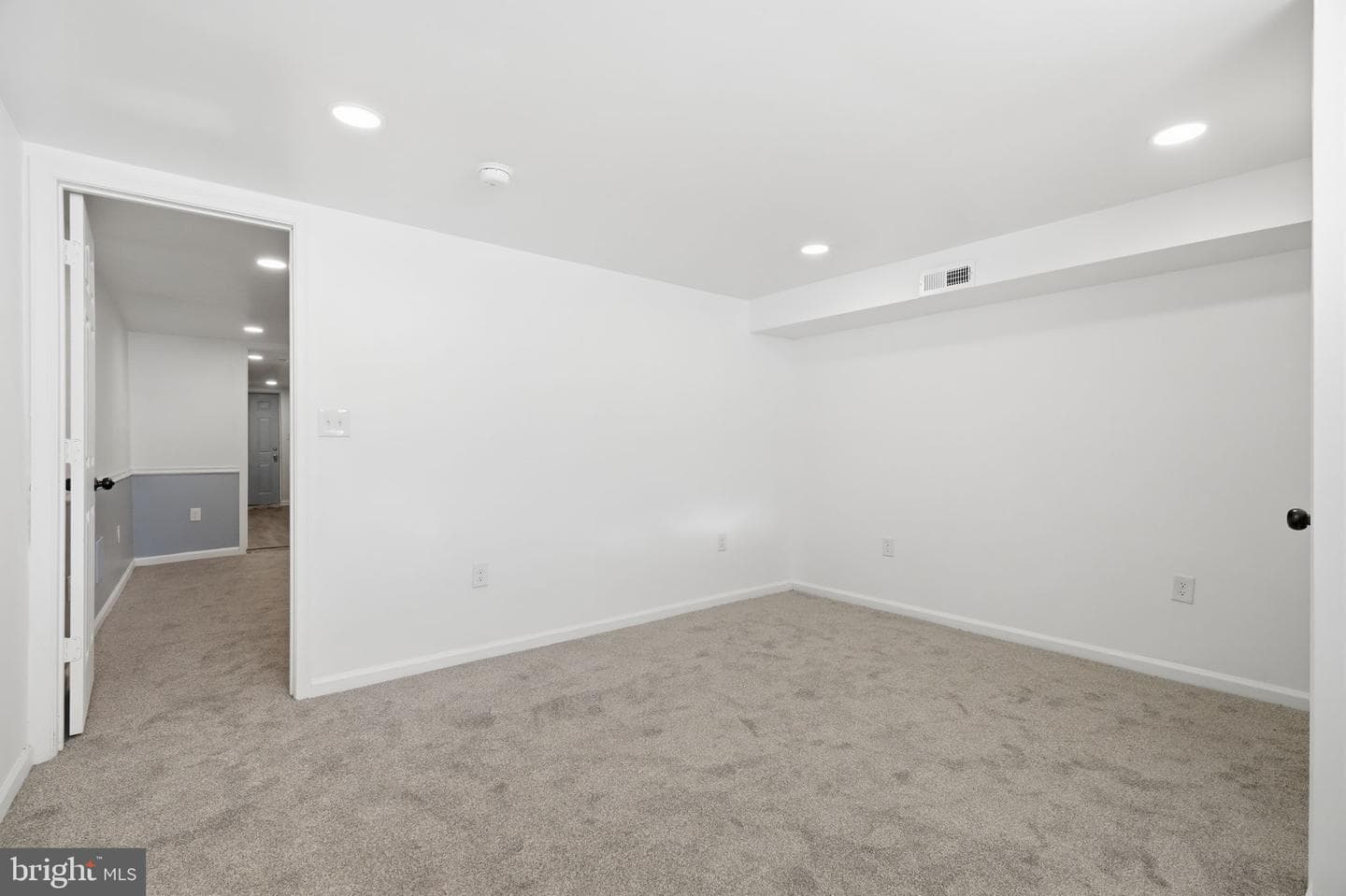 1757 Mohican Street photo 21