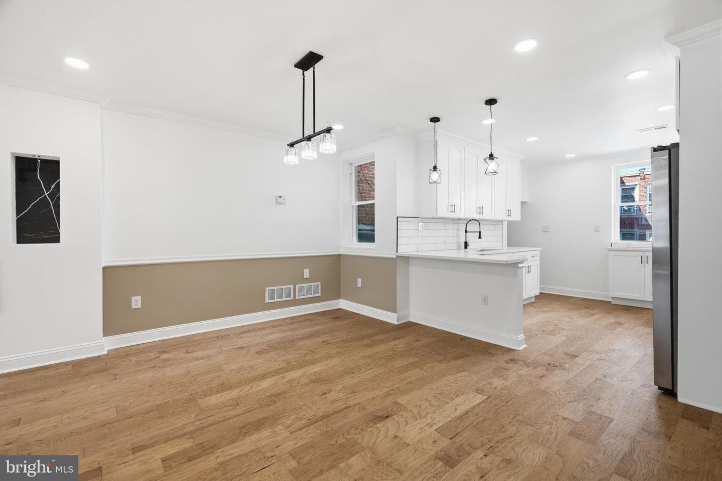 1757 Mohican Street photo 8