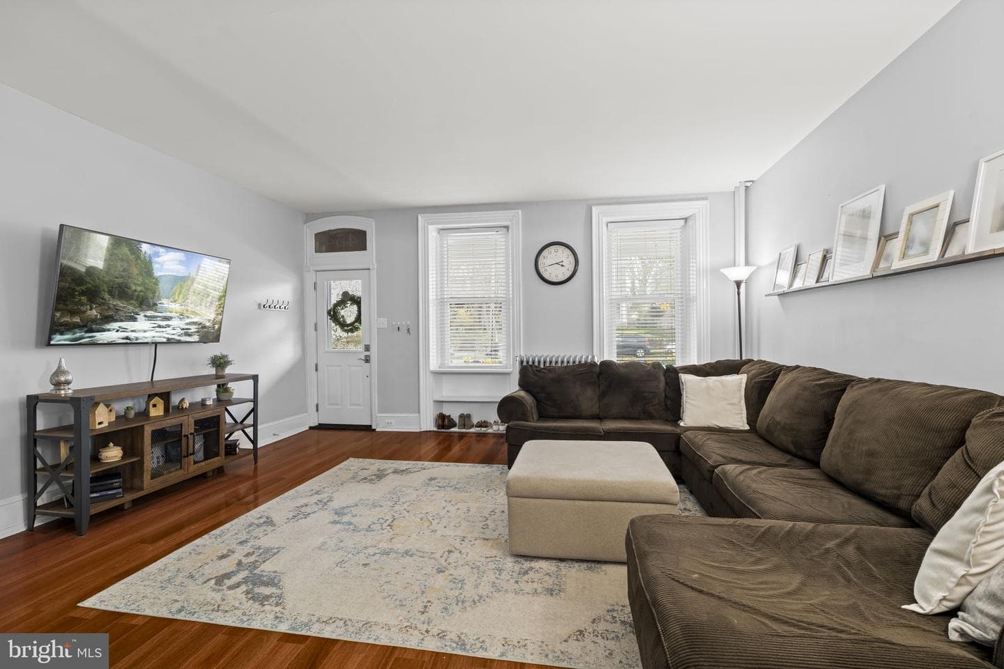 454 Lyceum Avenue photo 4