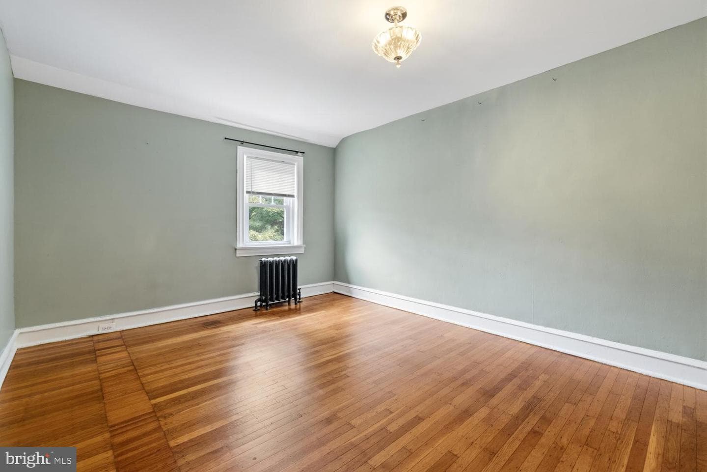 217 W Durand Street photo 31