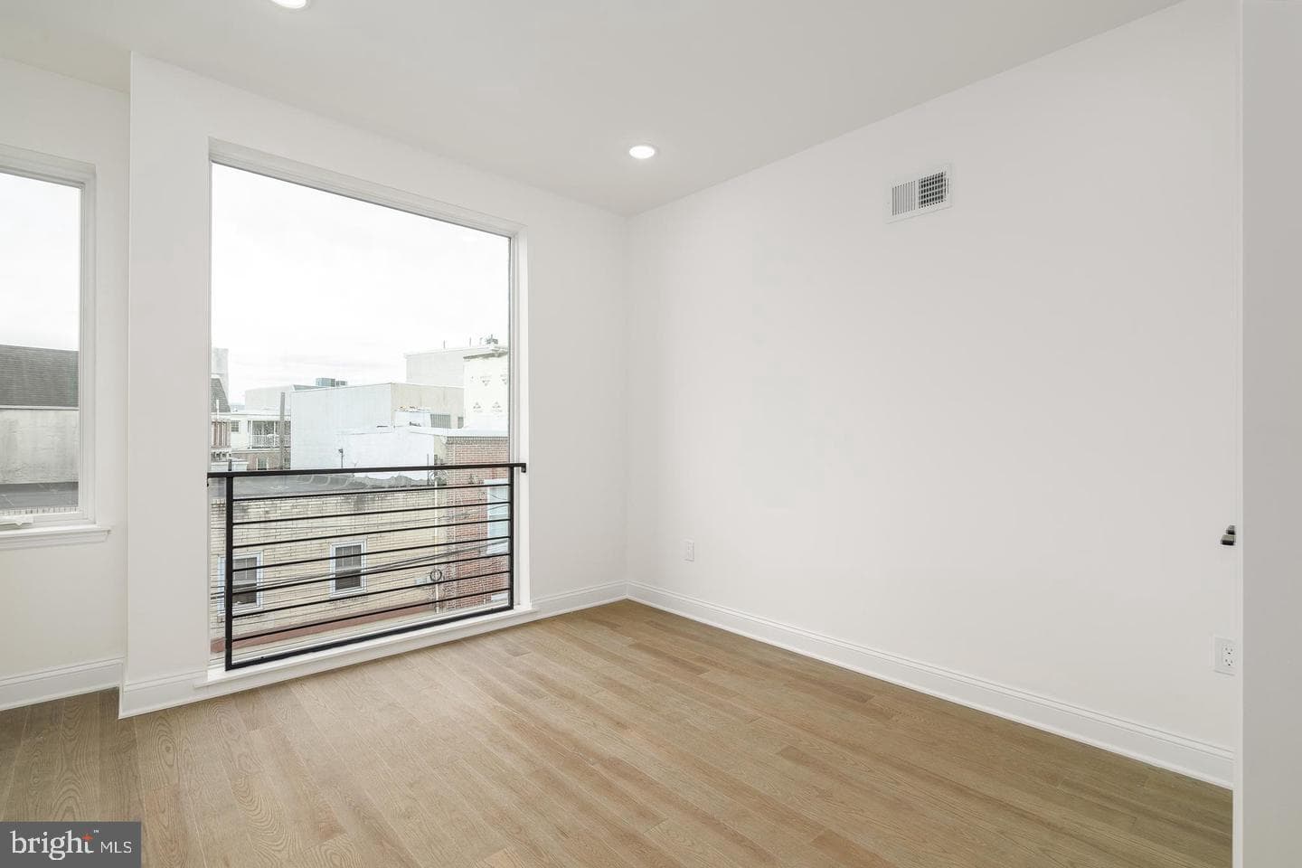 101 Ellsworth Street photo 14