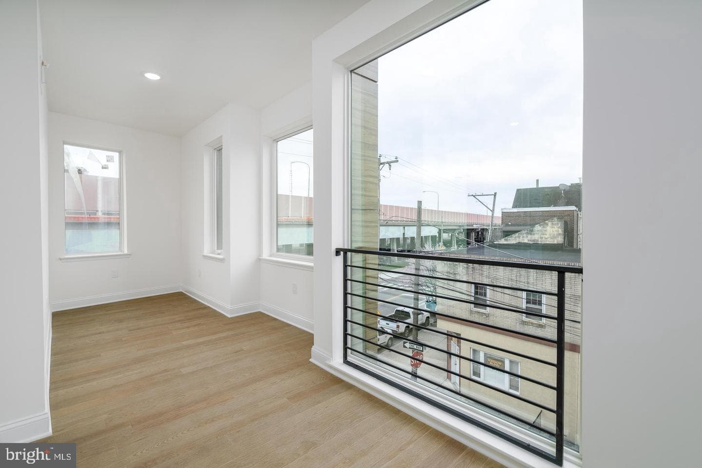 101 Ellsworth Street photo 15