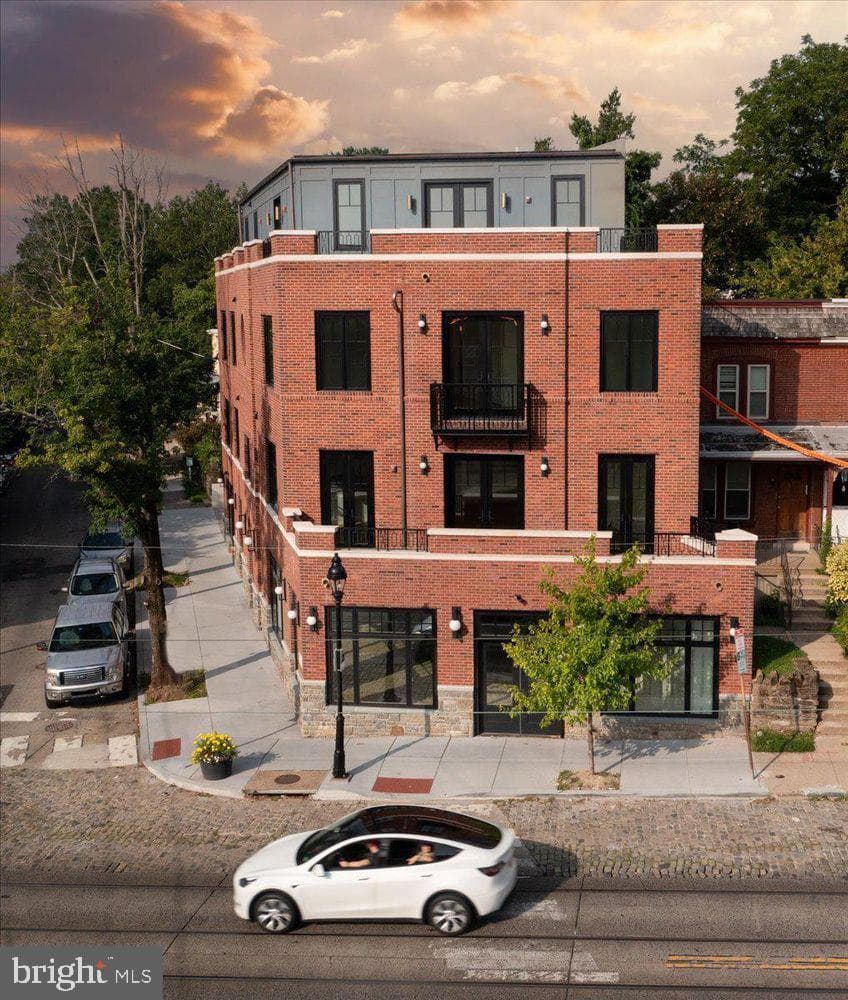 8100 Germantown Avenue #b, Philadelphia