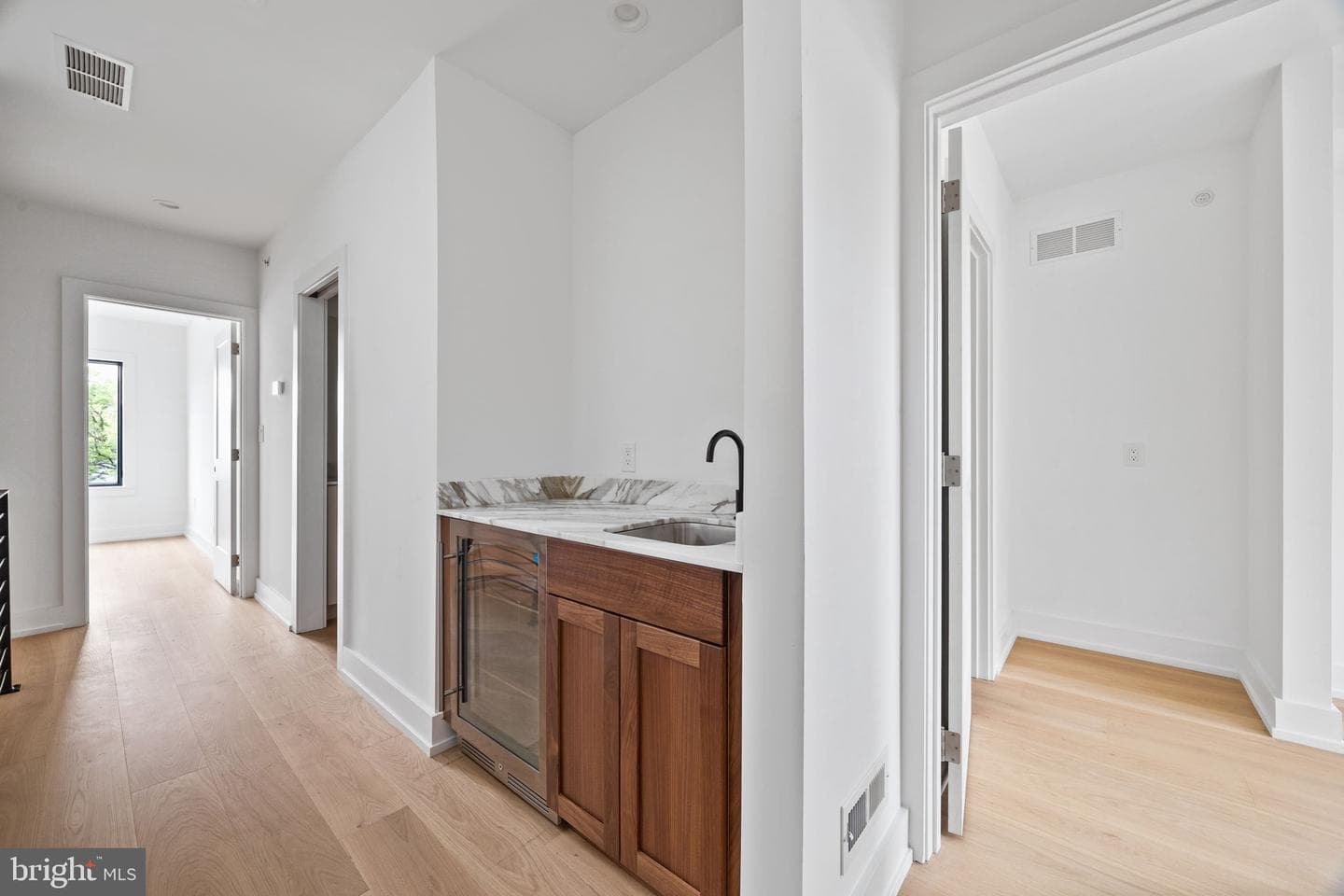 706 Latona Street #f photo 17