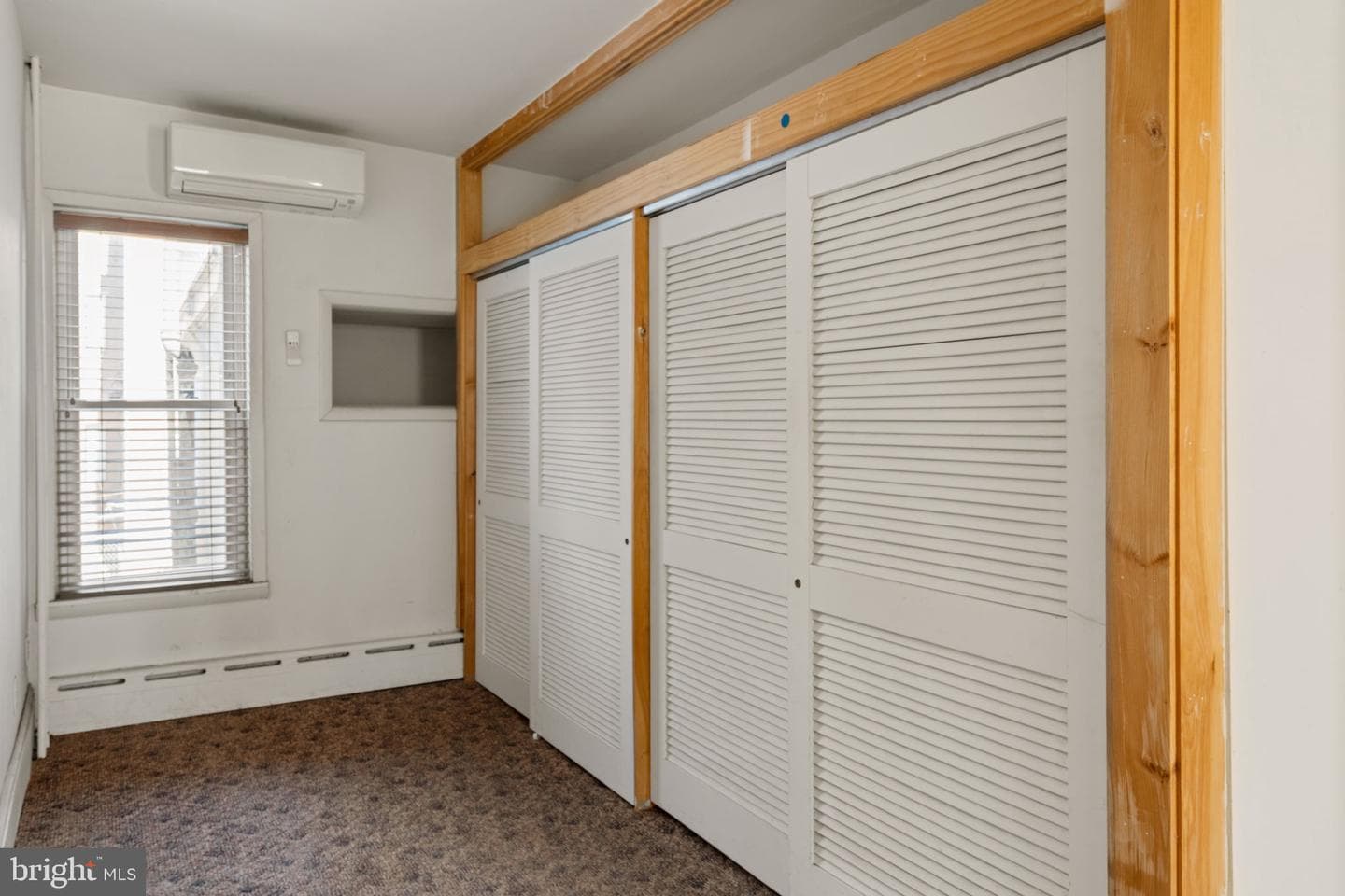 3633 Warren Street photo 24