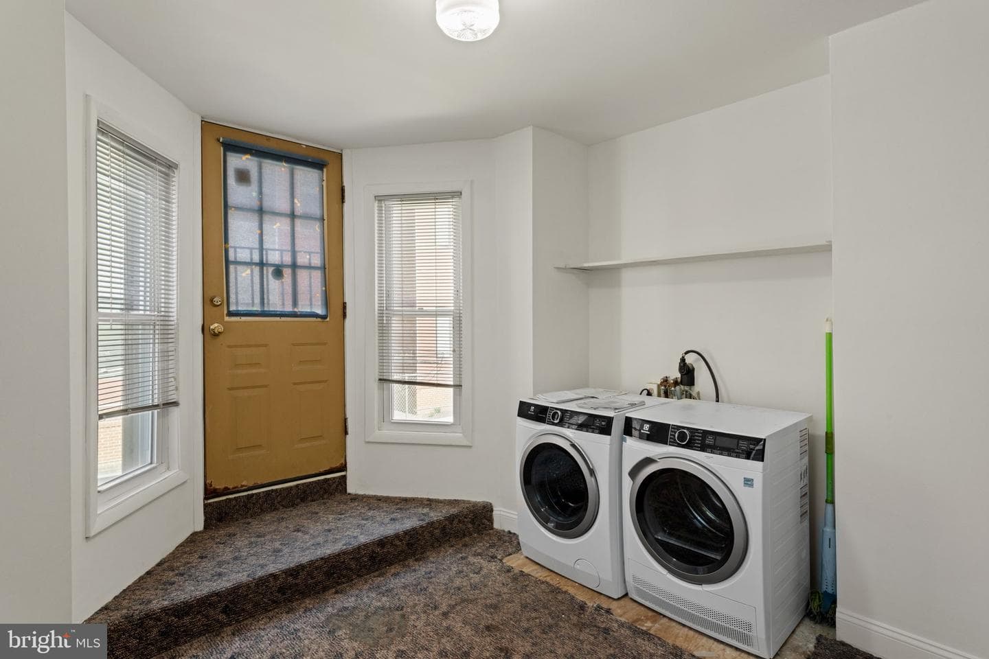 3633 Warren Street photo 28