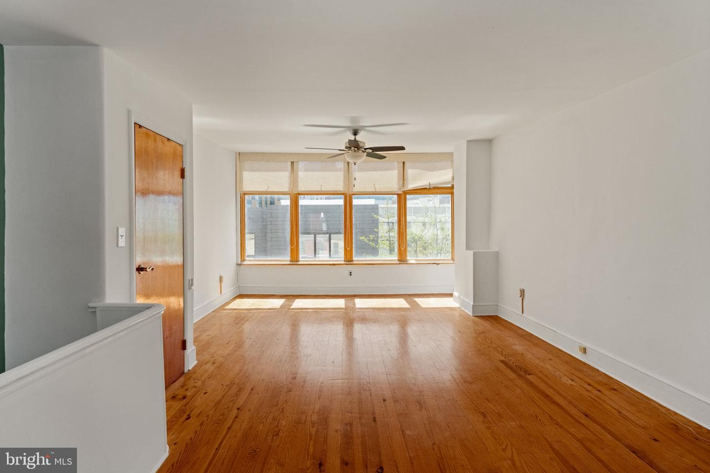 3633 Warren Street photo 32