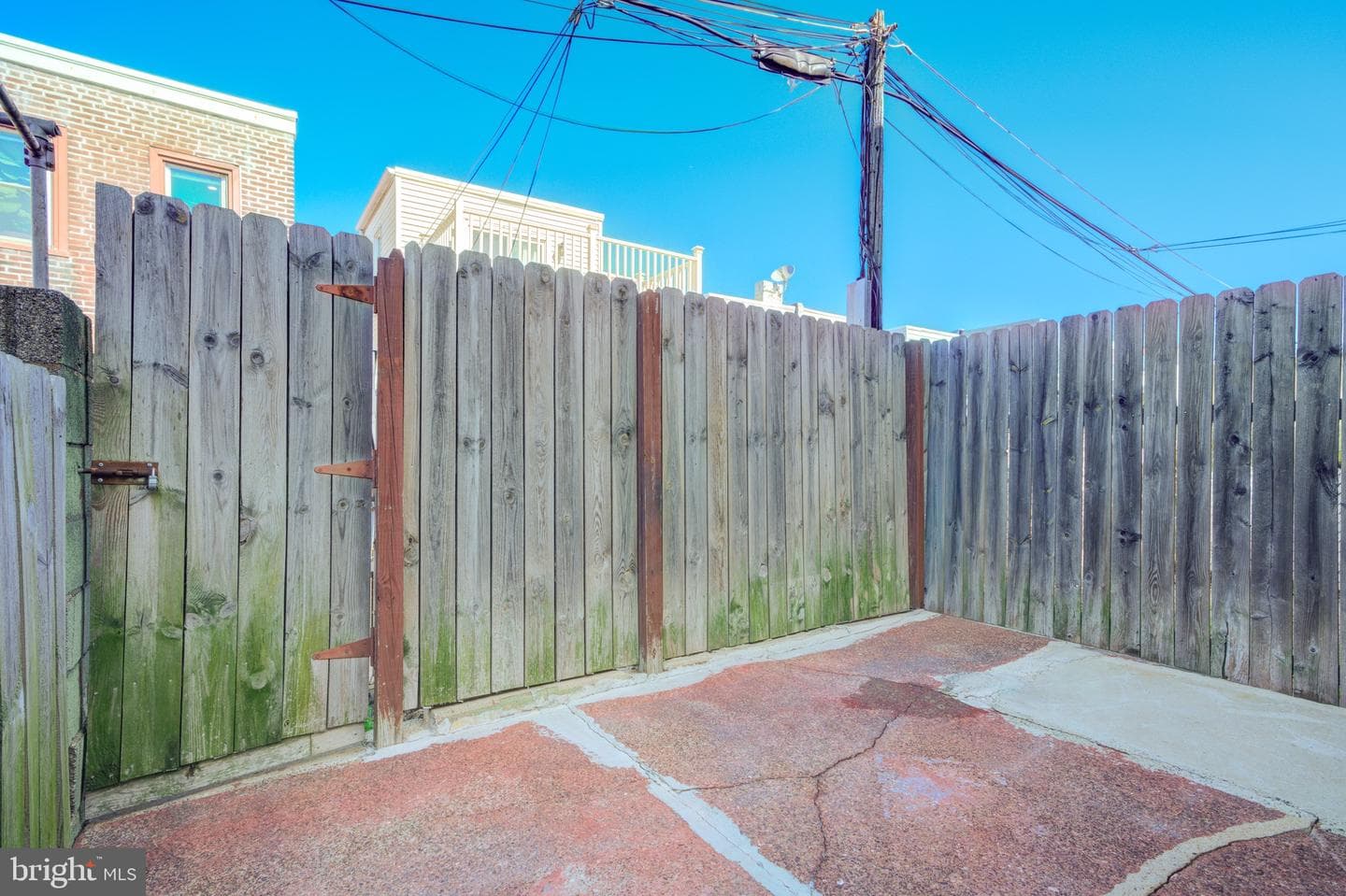 2820 Miller Street photo 14