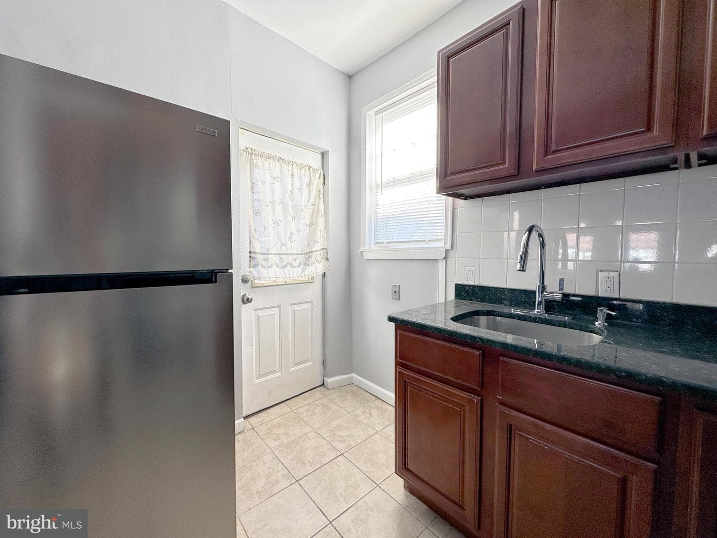 338 Snyder Avenue photo 30