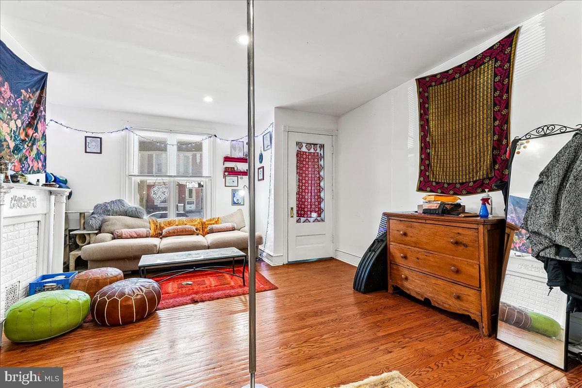5451 Pine Street photo 14
