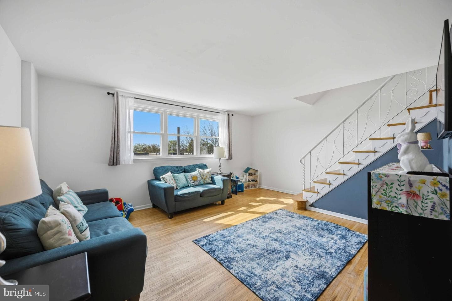 585 Wigard Avenue photo 4
