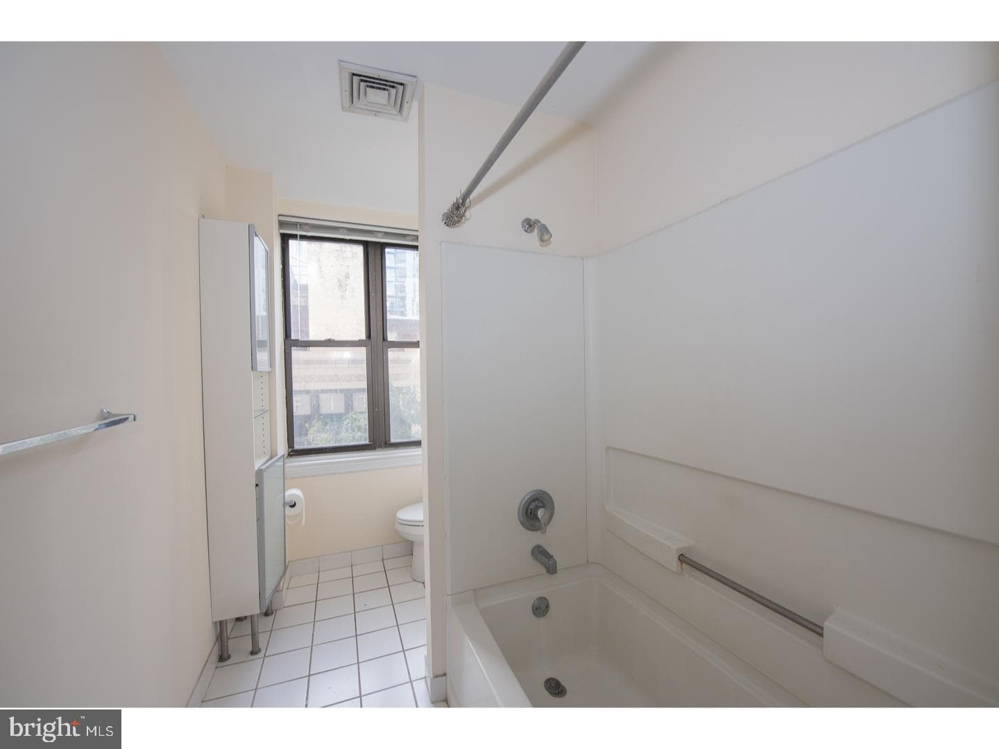 1939 Chestnut Street #2c photo 16