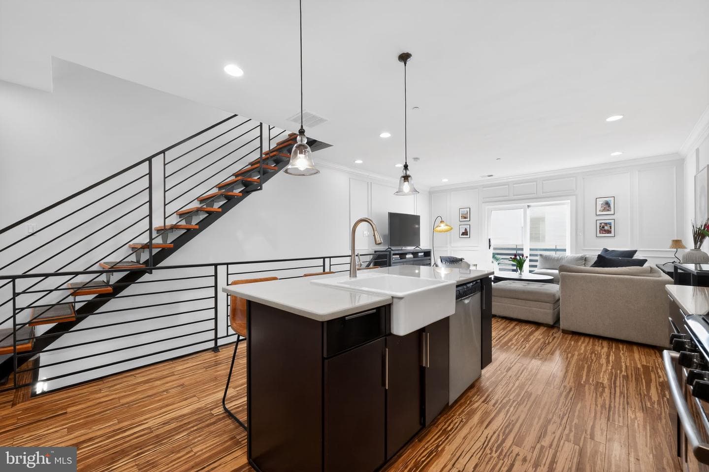 1114 Bainbridge Street #b photo 8