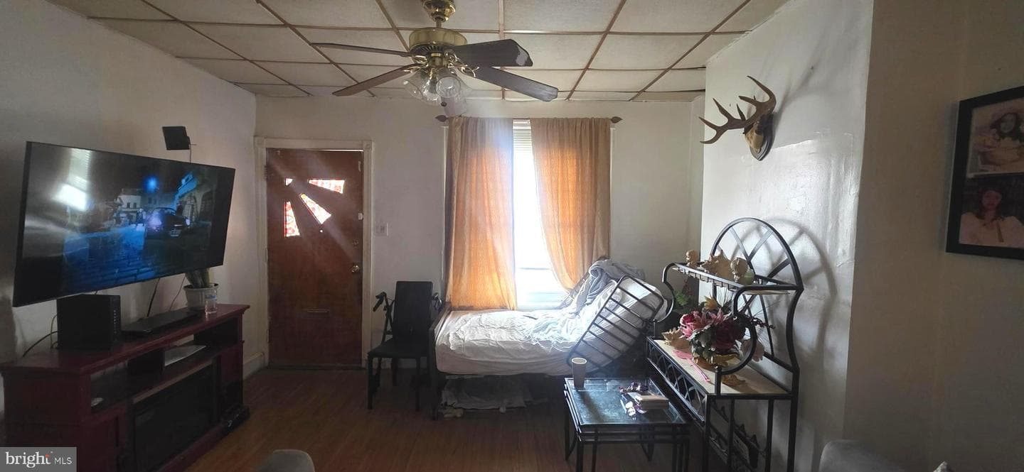 3048 B Street photo 4