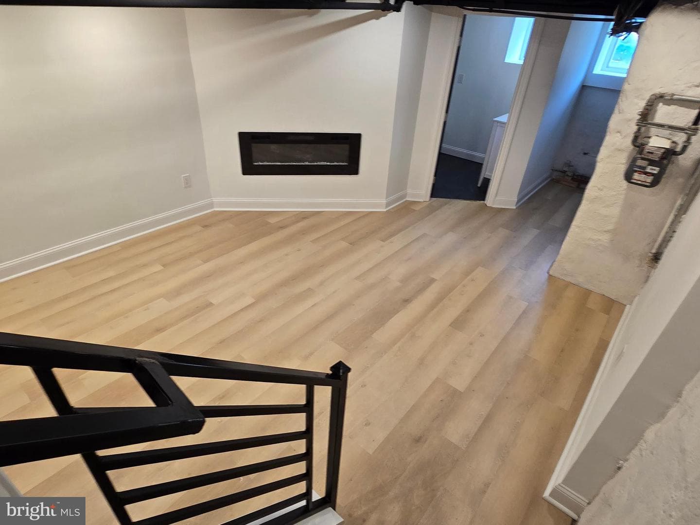 6118 Walton Avenue photo 14