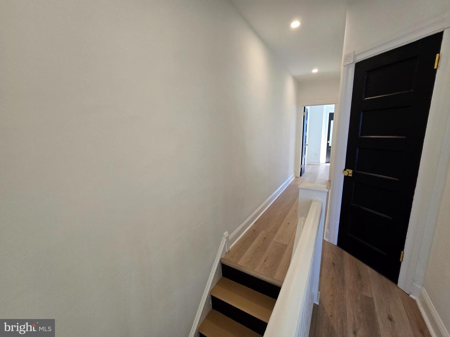 6118 Walton Avenue photo 21