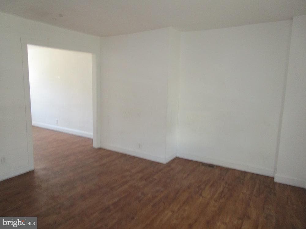 2651 S Lloyd Street photo 3