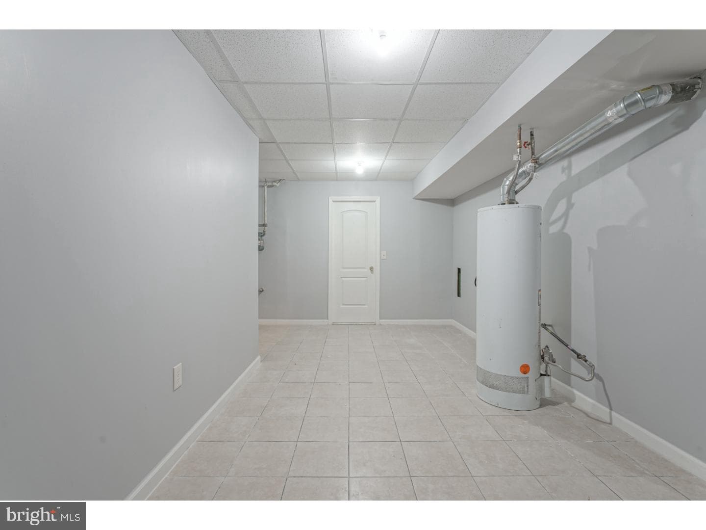 2118 S Lambert Street photo 17