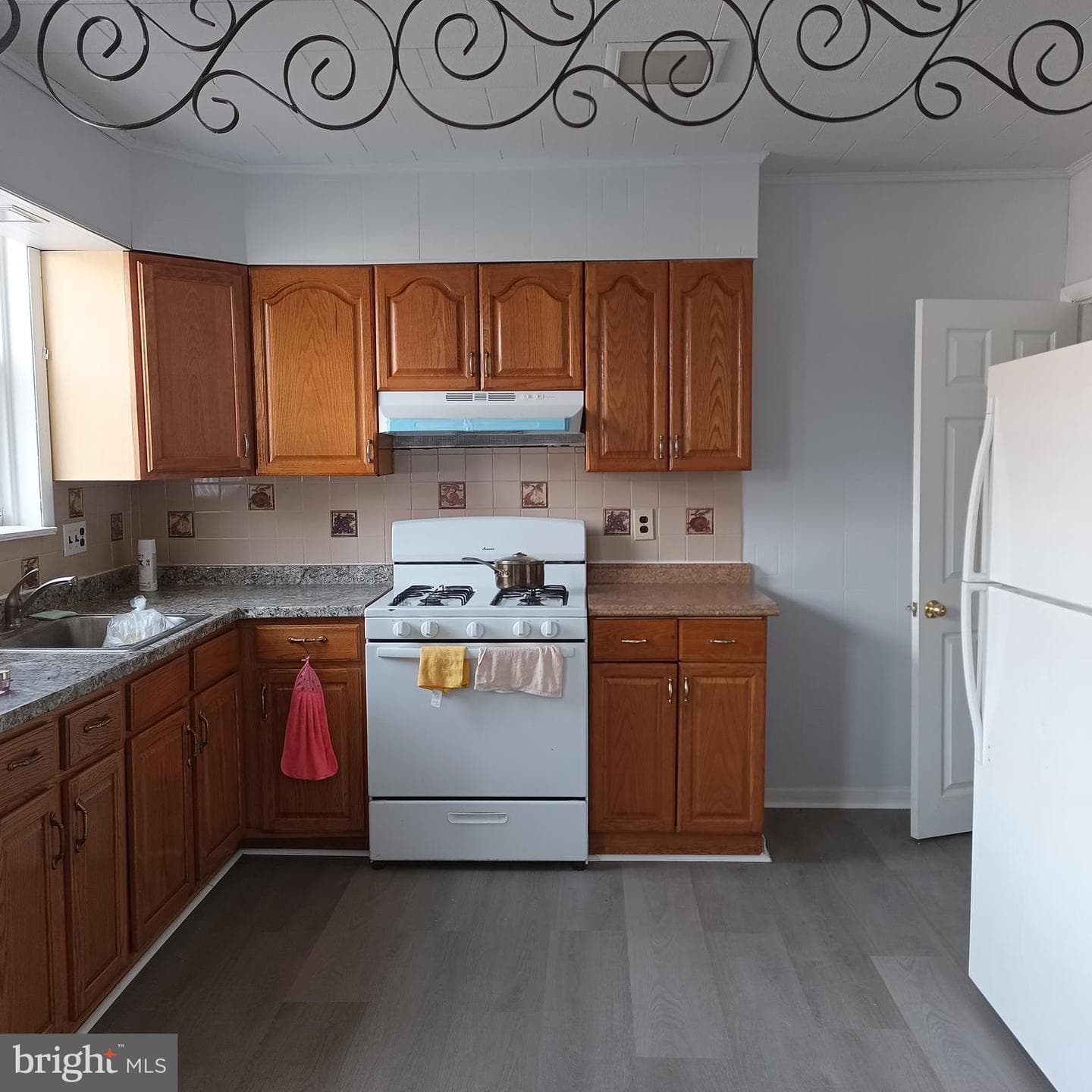 1419 Robbins Ave photo 6