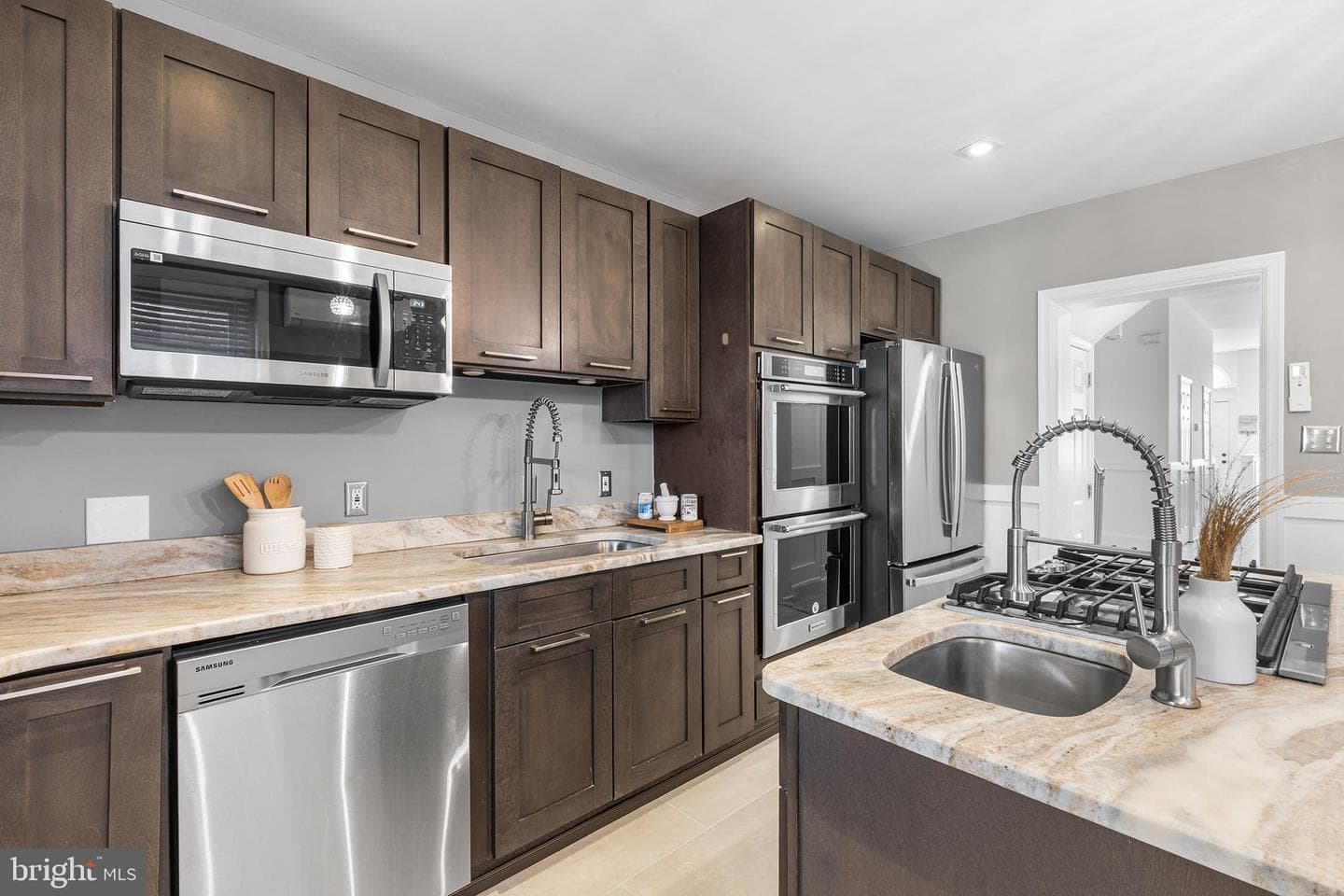 523 Fairmount Avenue photo 14