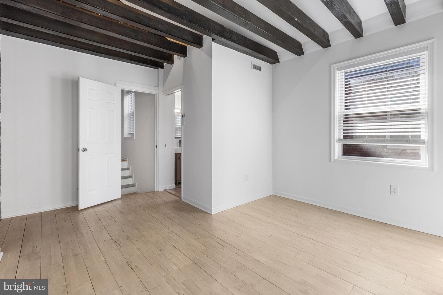 523 Fairmount Avenue photo 23