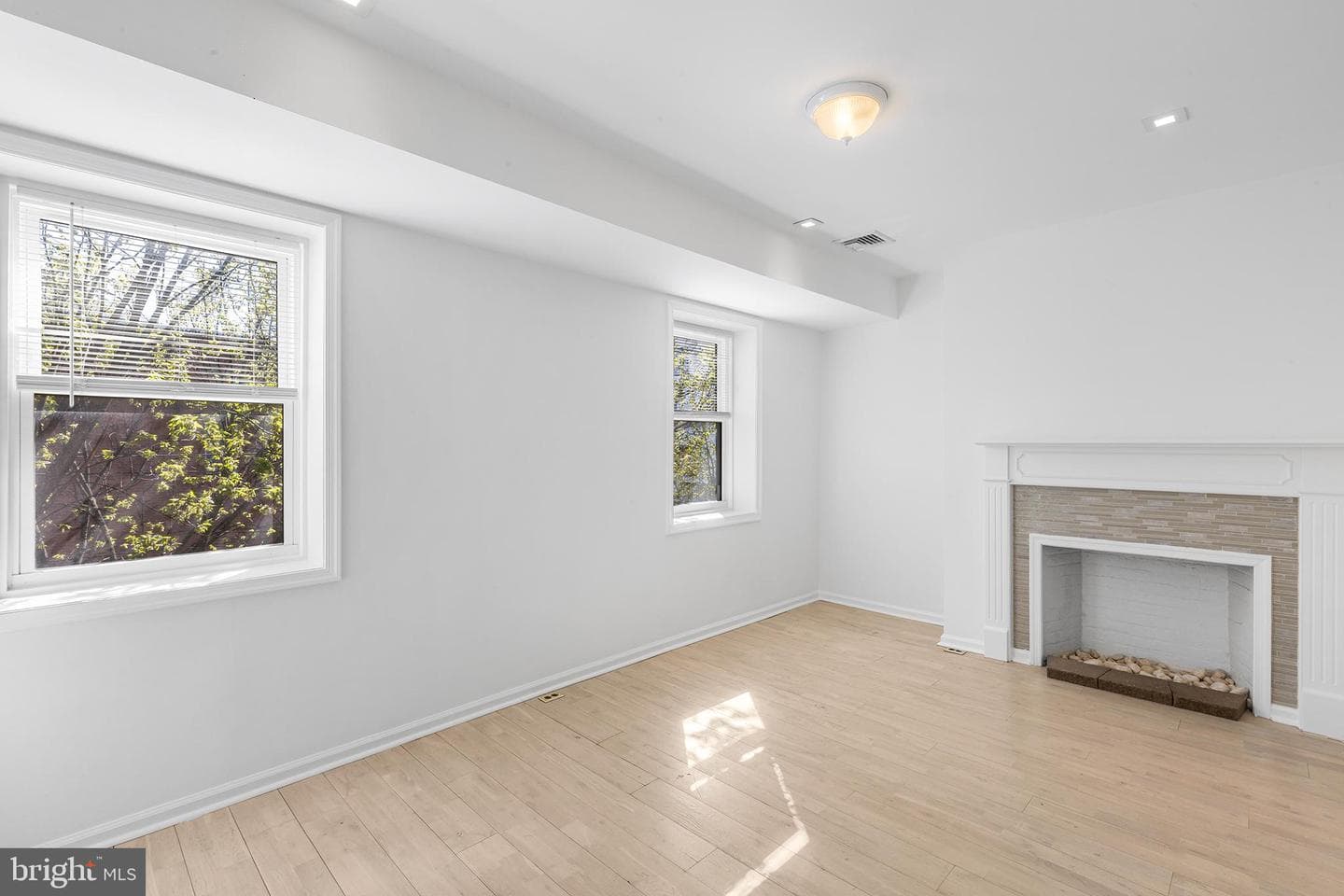 523 Fairmount Avenue photo 39
